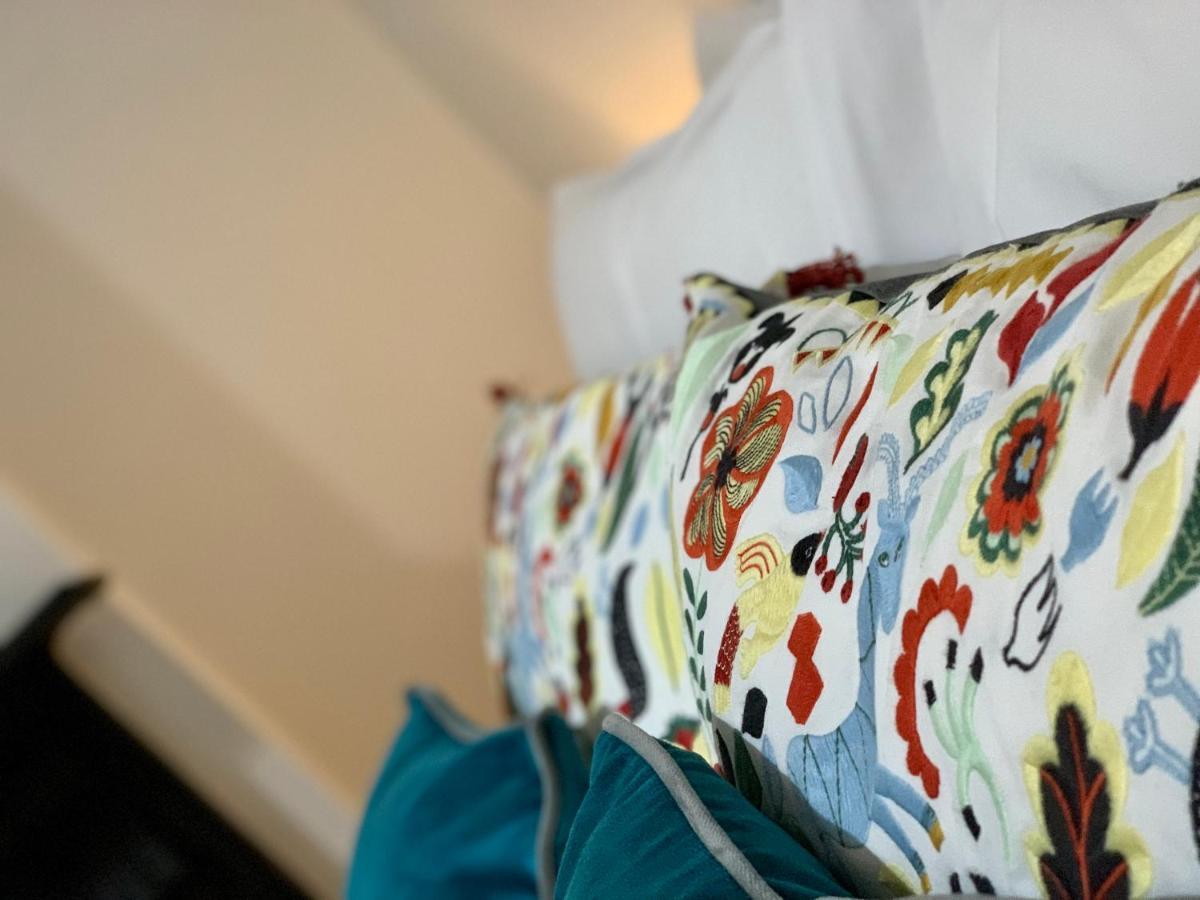 Stamer House By Yourstays, Stylish Quirky House, With 4 Double Bedrooms, Book Now! Stoke-on-Trent Exteriér fotografie