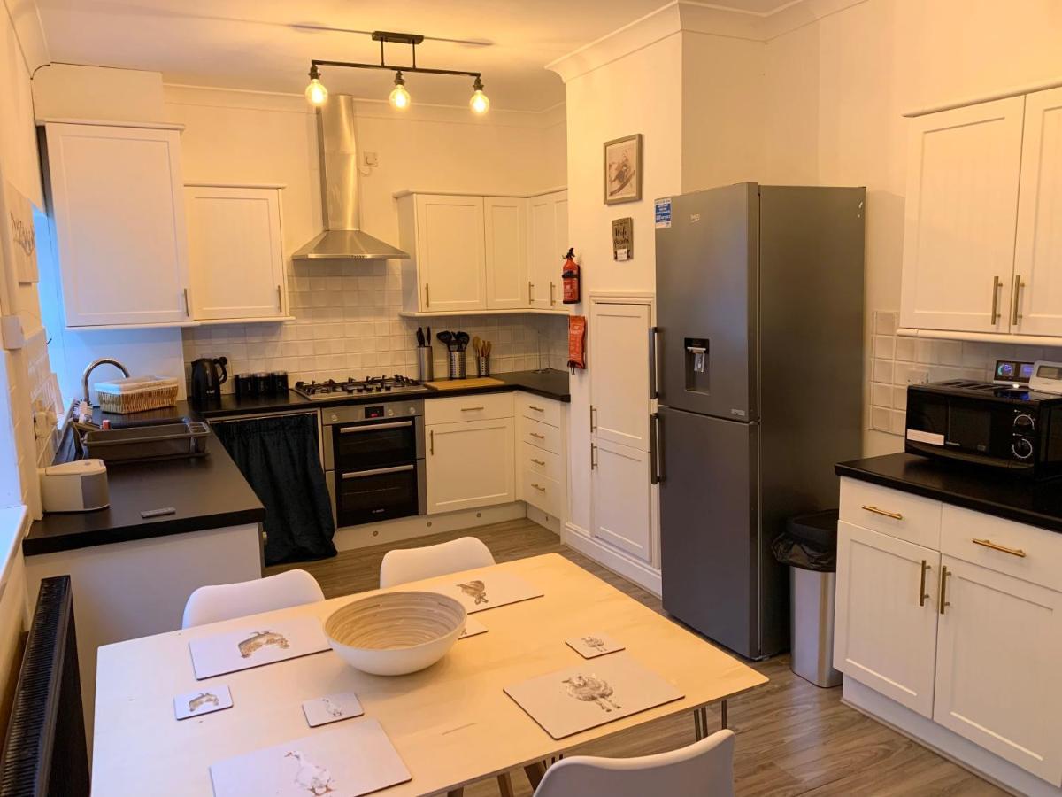 Stamer House By Yourstays, Stylish Quirky House, With 4 Double Bedrooms, Book Now! Stoke-on-Trent Exteriér fotografie