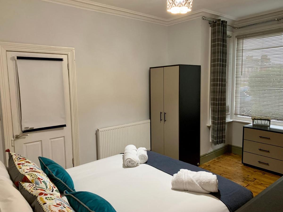 Stamer House By Yourstays, Stylish Quirky House, With 4 Double Bedrooms, Book Now! Stoke-on-Trent Exteriér fotografie