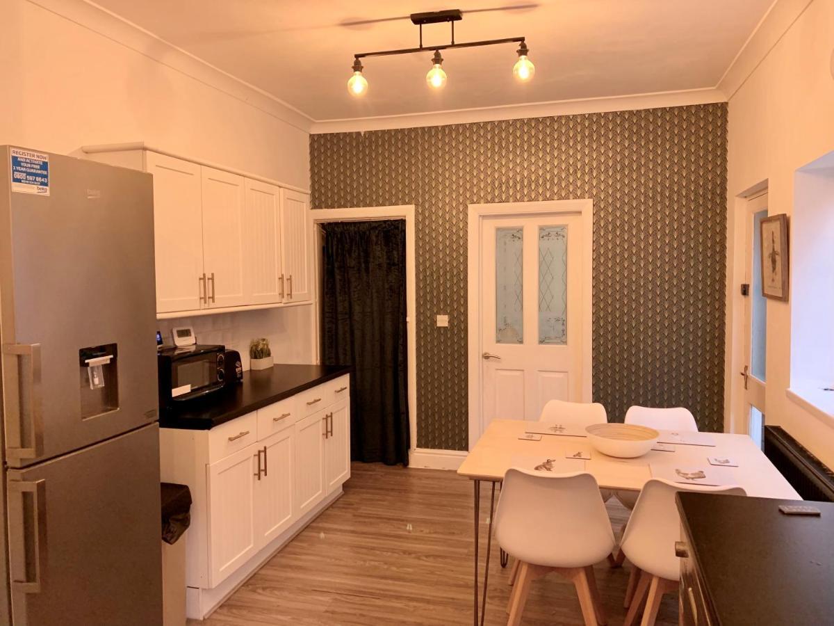 Stamer House By Yourstays, Stylish Quirky House, With 4 Double Bedrooms, Book Now! Stoke-on-Trent Exteriér fotografie
