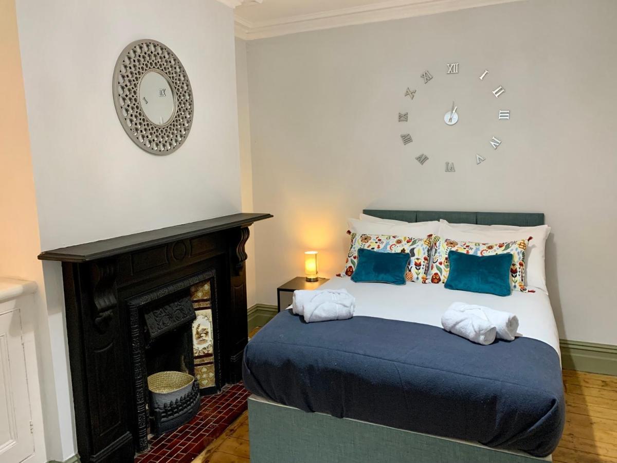Stamer House By Yourstays, Stylish Quirky House, With 4 Double Bedrooms, Book Now! Stoke-on-Trent Exteriér fotografie