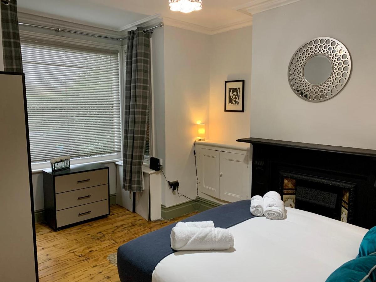 Stamer House By Yourstays, Stylish Quirky House, With 4 Double Bedrooms, Book Now! Stoke-on-Trent Exteriér fotografie